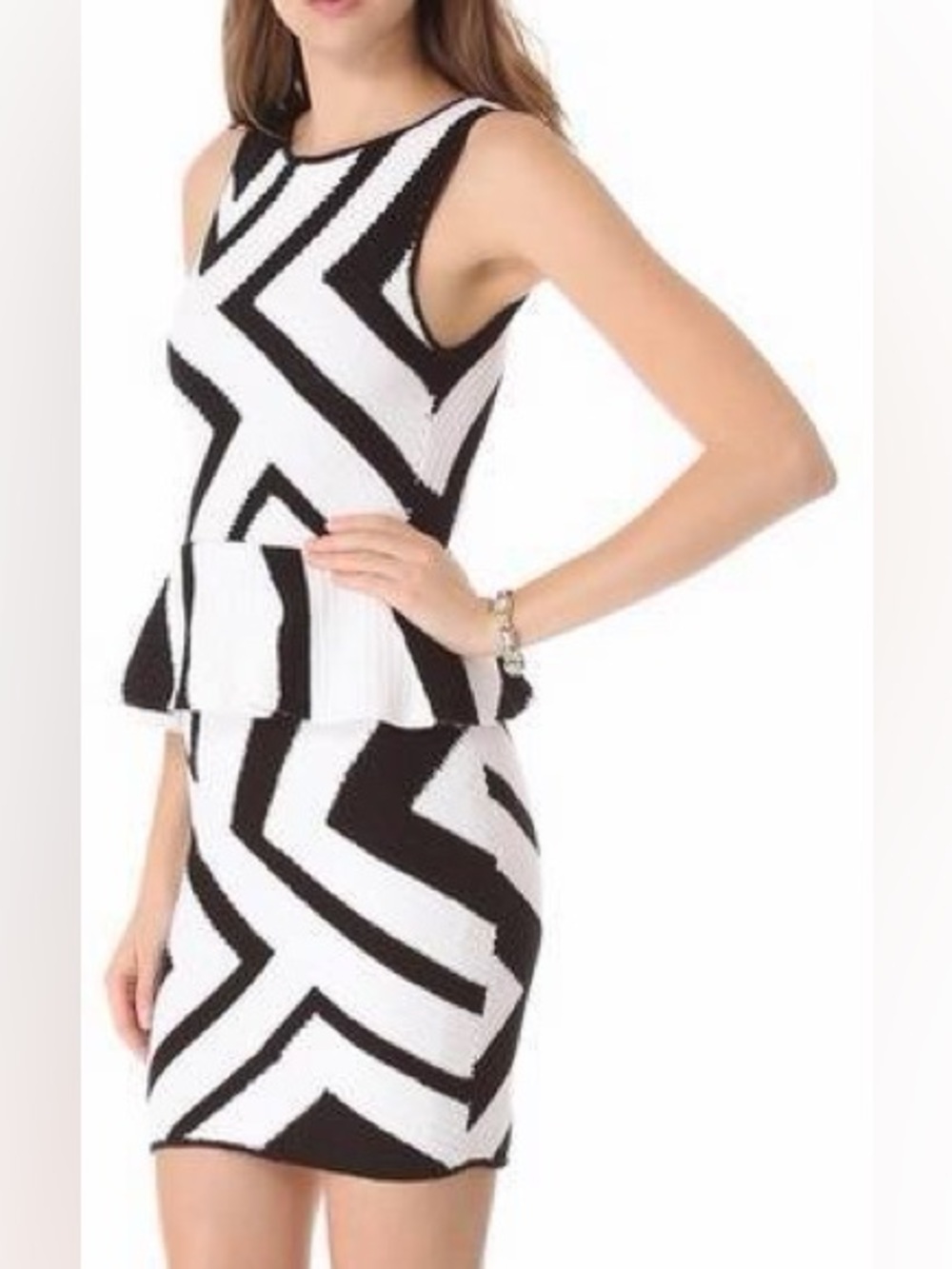 Alice + Olivia Women’s size Small Monaco Black & White Crochet Knit Peplum Dress